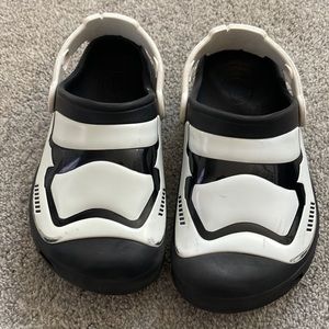 CROCS Star Wars size 1 GLOW IN THE DARK